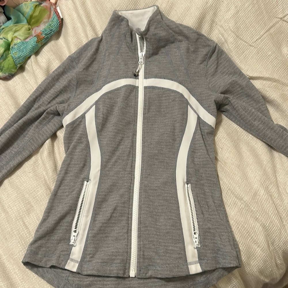 Lululemon Gray and White Zip Up